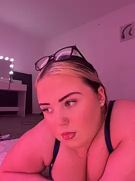 KatieCeexx online show from January 2026 10:37:01 PM