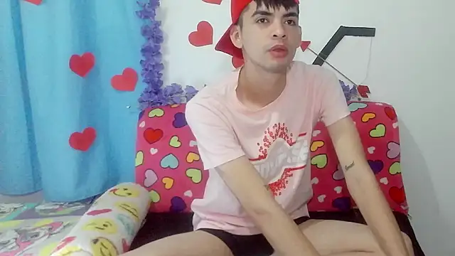 Snapshot of nico22love chatting on February 2026 02:13:01 PM nico22love online show from February 2026 02:13:01 PM