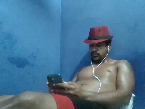 Snapshot of bigdick211292 chatting on February 2026 06:10:02 AM bigdick211292 online show from February 2026 06:10:02 AM