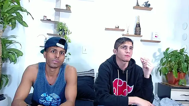 Snapshot of Interracial_Snow_Bunny chatting on February 2026 09:11:01 PM Interracial Snow Bunny online show from February 2026 09:11:01 PM