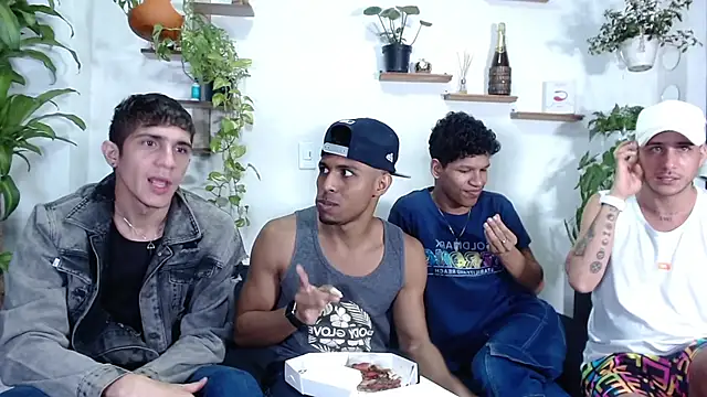 Snapshot of Interracial_Snow_Bunny chatting on February 2026 09:16:02 PM Interracial Snow Bunny online show from February 2026 09:16:02 PM