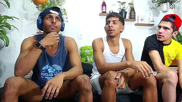 Interracial Snow Bunny online show from March 2026 11:12:01 PM