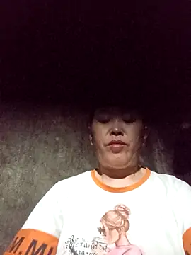 dakota-kis online show from April 2026 11:27:01 PM