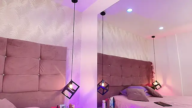 Angela Pintofg online show from January 2026 08:10:02 PM