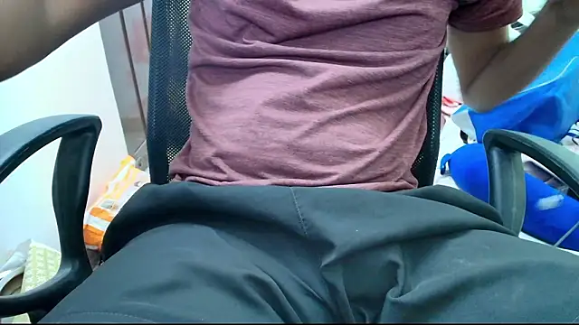 KneelForAlpha online show from March 2026 01:40:02 PM