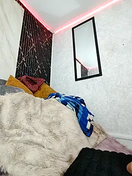 Isis Hot   online show from February 2026 12:06:02 PM