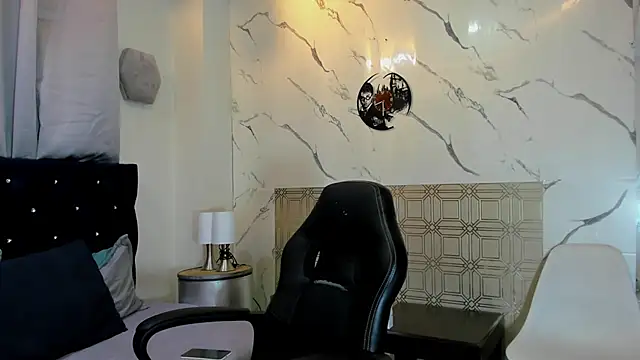 asher lux online show from April 2026 08:31:01 PM