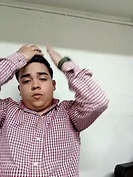 Snapshot of Yosoyelmismo-6737 chatting on February 2026 10:30:01 PM Yosoyelmismo-6737 online show from February 2026 10:30:01 PM