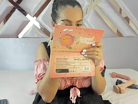 MiaKleinX online show from March 2026 09:29:02 PM