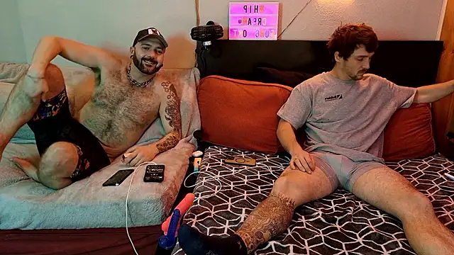 Dozercockweed online show from April 2026 04:48:01 AM