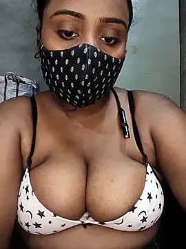 Hotty Nishaa online show from April 2026 10:57:02 AM