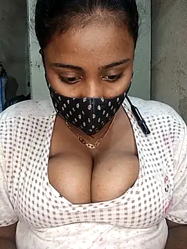 Hotty Nishaa online show from April 2026 07:30:02 PM