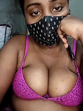 Hotty Nishaa online show from April 2026 09:48:02 PM