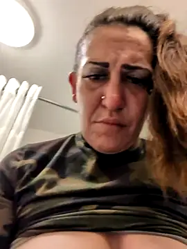 hellyeayea6969 online show from March 2026 06:09:01 AM