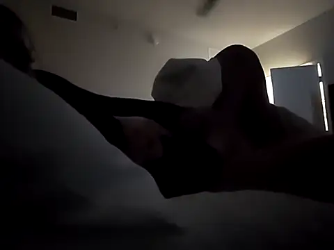 hellyeayea6969 online show from March 2026 07:06:02 PM