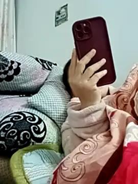 Faded pink online show from January 2026 12:55:01 PM