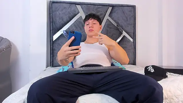 Liam saint online show from February 2026 12:22:02 PM