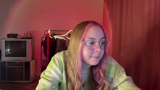 ZoraDearmon online show from February 2026 09:10:01 PM