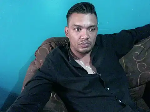 Snapshot of latinomoreno95 chatting on February 2026 10:36:02 PM latinomoreno95 online show from February 2026 10:36:02 PM