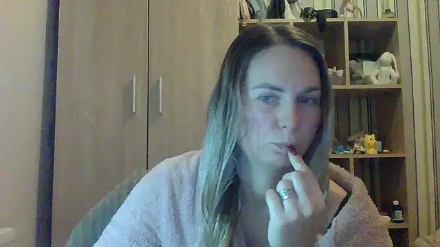 VikiLove765 online show from January 2026 10:08:01 PM