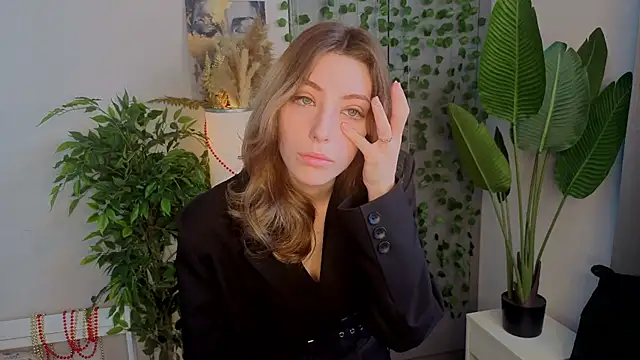 BrianneMallory online show from February 2026 06:07:01 AM