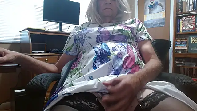 cheatinghubby1241 online show from April 2026 05:17:01 PM