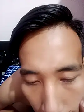 Snapshot of Reynalx chatting on February 2026 06:42:01 AM Reynalx online show from February 2026 06:42:01 AM