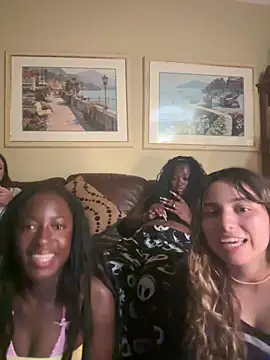 Snapshot of CookiesNcreaming chatting on June 2026 03:18:01 AM CookiesNcreaming online show from June 2026 03:18:01 AM