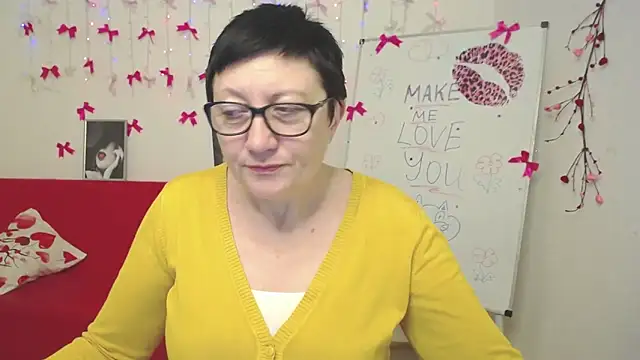 EmilyL0ve online show from February 2026 08:38:01 PM