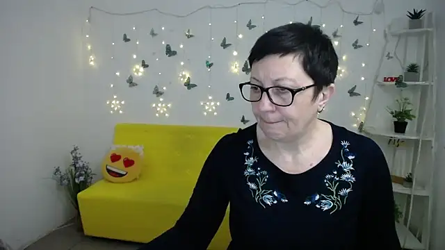 EmilyL0ve online show from March 2026 06:13:01 AM