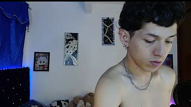 Snapshot of yorsamm_smit chatting on February 2026 04:57:02 AM yorsamm smit online show from February 2026 04:57:02 AM