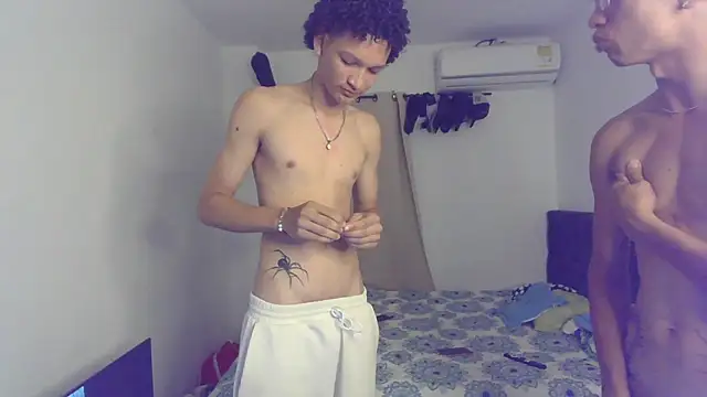 Snapshot of pocket_loversxxx chatting on March 2026 05:46:01 AM pocket loversxxx online show from March 2026 05:46:01 AM