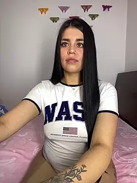 sophyy white online show from February 2026 10:15:01 PM