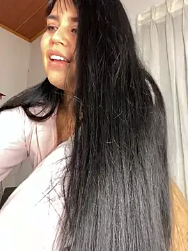 sophyy white online show from July 2026 05:37:02 AM