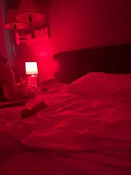 cloudyplay661 online show from February 2026 08:16:01 PM