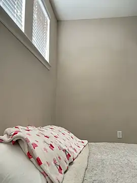 Snapshot of Angeliccreamyrican chatting on February 2026 08:04:01 PM Angeliccreamyrican online show from February 2026 08:04:01 PM