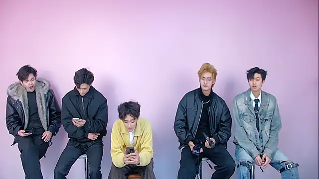 GG-boy002 online show from January 2026 02:57:02 AM