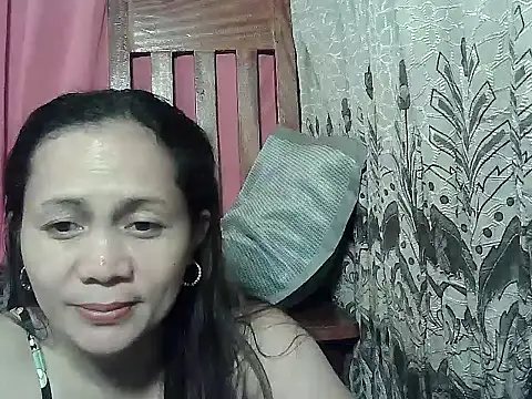 prettymomma24xx online show from April 2026 03:51:01 PM