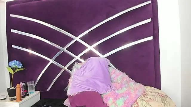 aishaxht online show from February 2026 02:53:01 AM