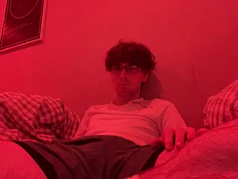 hentyX online show from January 2026 08:25:02 PM