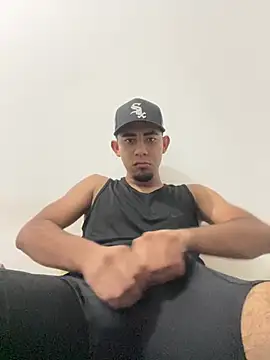 youngalexofficial online show from February 2026 12:37:01 AM