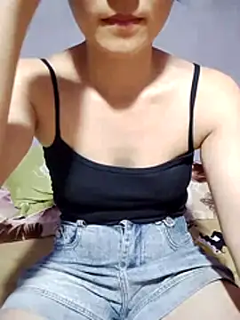 Snapshot of Asami_6868 chatting on July 2026 01:17:01 PM Asami 6868 online show from July 2026 01:17:01 PM