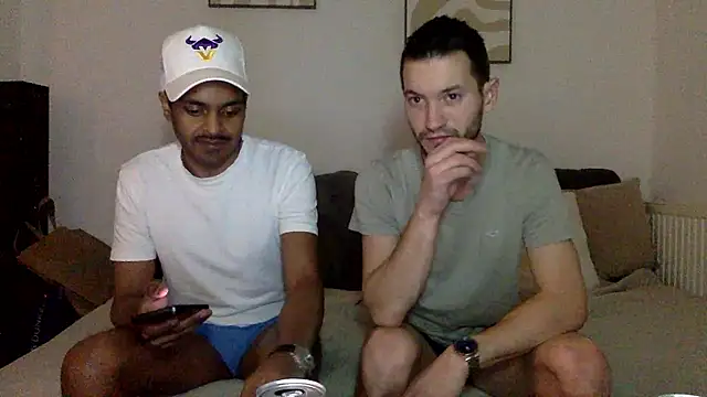 Snapshot of batschi0512 chatting on January 2026 10:57:02 PM batschi0512 online show from January 2026 10:57:02 PM