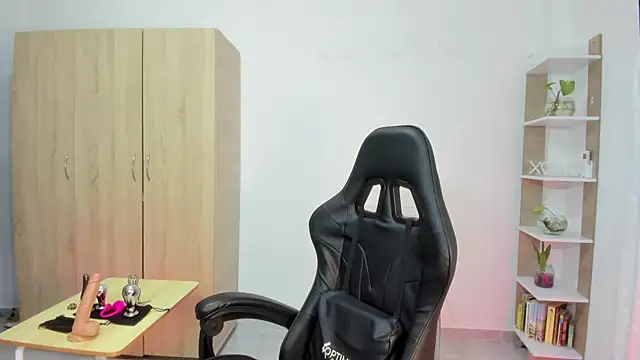 Snapshot of celestes777 chatting on January 2026 07:50:02 PM celestes777 online show from January 2026 07:50:02 PM