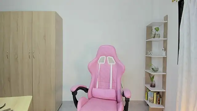 Snapshot of celestes777 chatting on January 2026 08:32:02 PM celestes777 online show from January 2026 08:32:02 PM