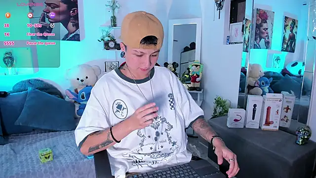 Snapshot of Zury_Ramirez chatting on January 2026 07:37:02 PM Zury Ramirez online show from January 2026 07:37:02 PM