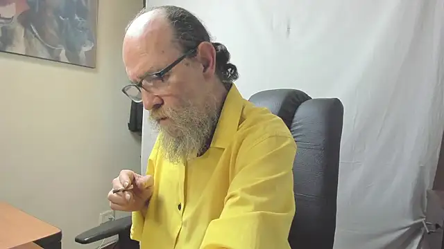 Uncle Hottie online show from February 2026 10:06:02 PM