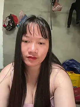 Snapshot of Suni-ii chatting on May 2026 12:18:01 AM Suni-ii online show from May 2026 12:18:01 AM