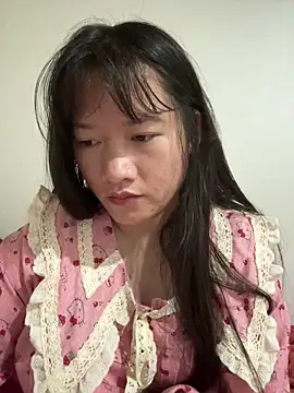 Snapshot of Suni-ii chatting on May 2026 11:43:02 PM Suni-ii online show from May 2026 11:43:02 PM