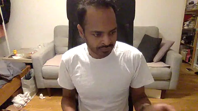 Snapshot of teamrocket1433 chatting on January 2026 11:30:01 PM teamrocket1433 online show from January 2026 11:30:01 PM